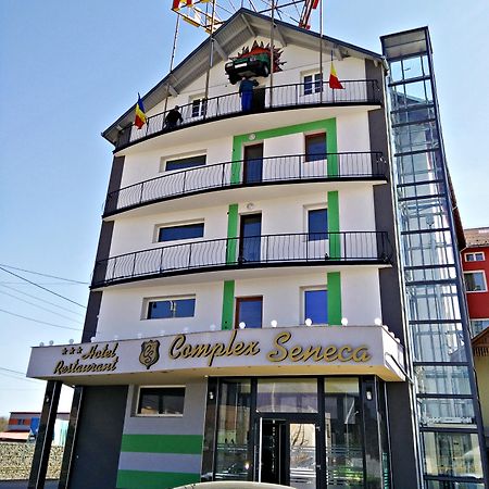 Hotel Seneca Nagybánya Kültér fotó
