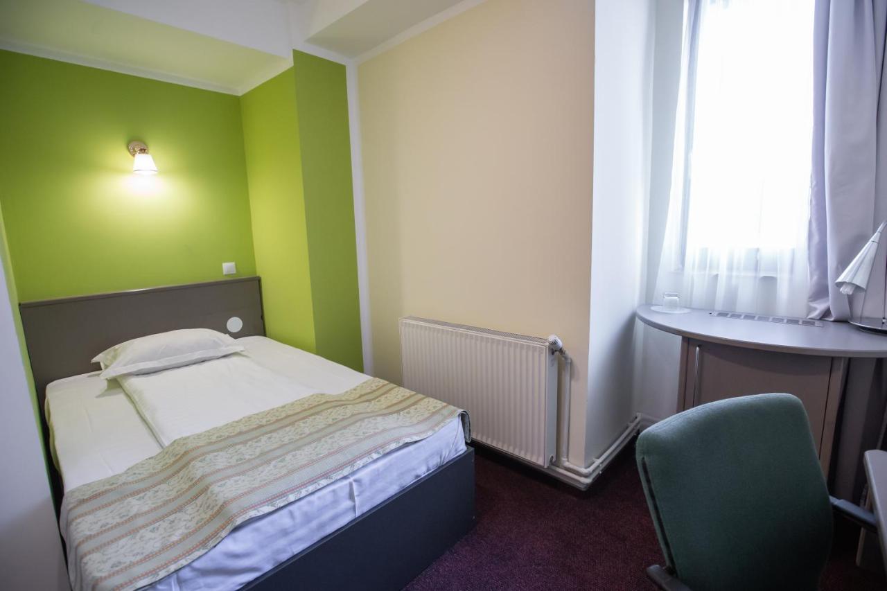Hotel Seneca Nagybánya Kültér fotó