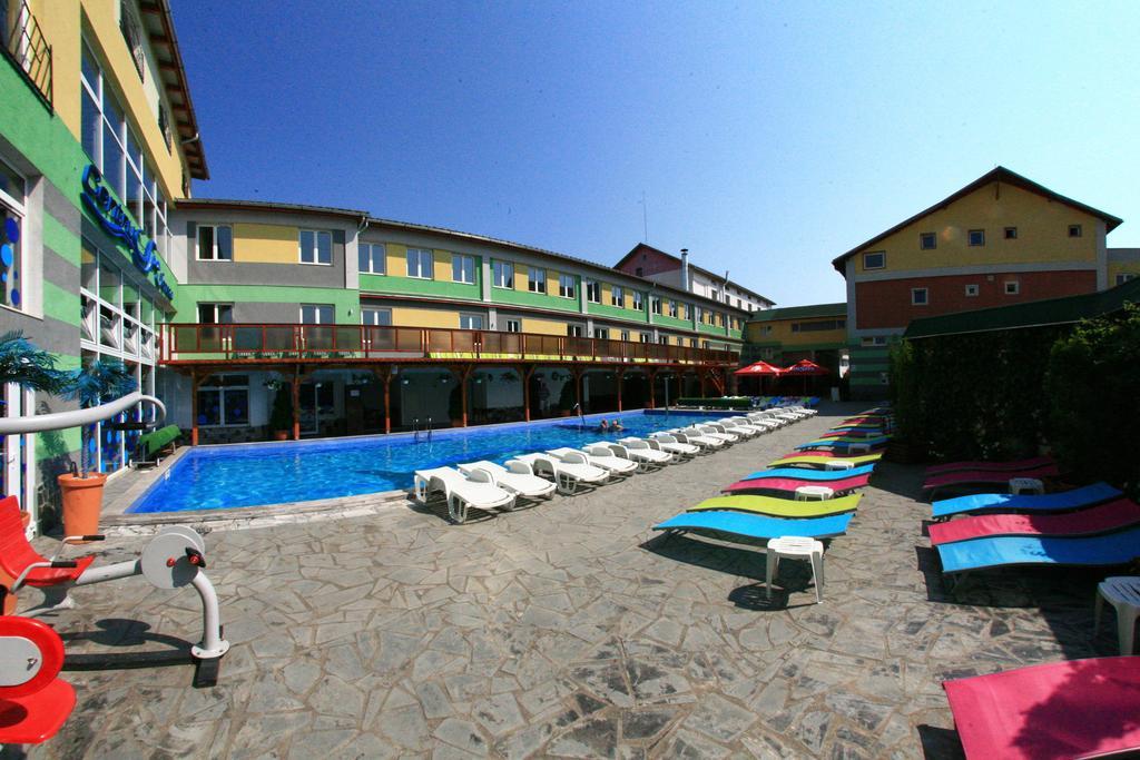 Hotel Seneca Nagybánya Kültér fotó