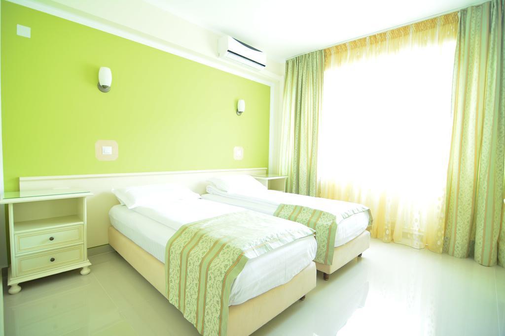 Hotel Seneca Nagybánya Kültér fotó