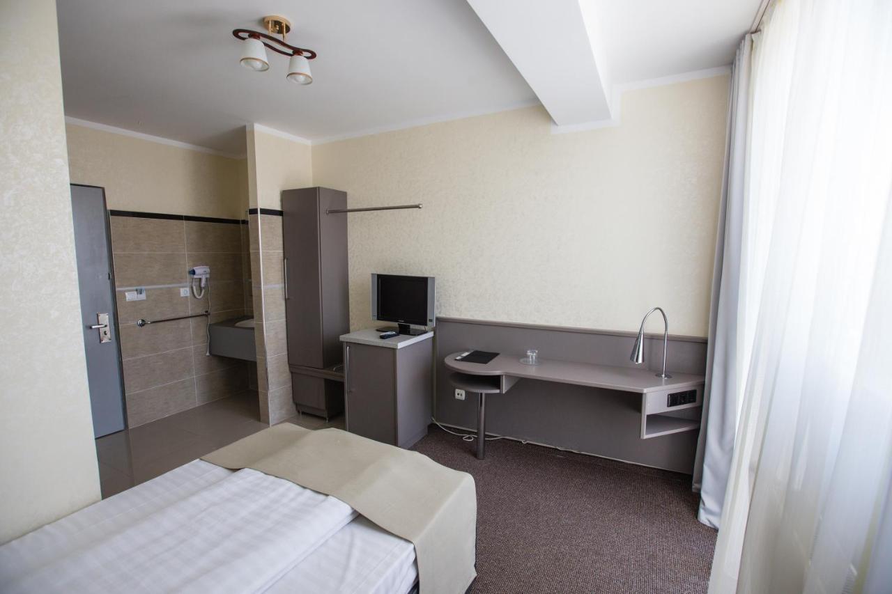 Hotel Seneca Nagybánya Kültér fotó